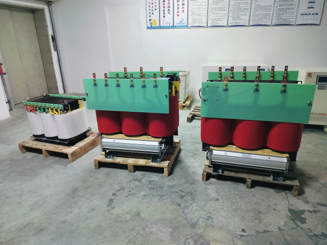 察哈尔右翼中KS11-1000KVA矿用变压器